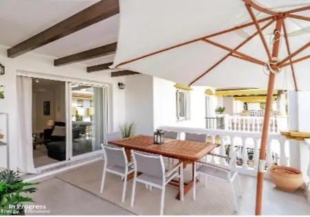 La Dama De Noche - Scandinavian * Marbella